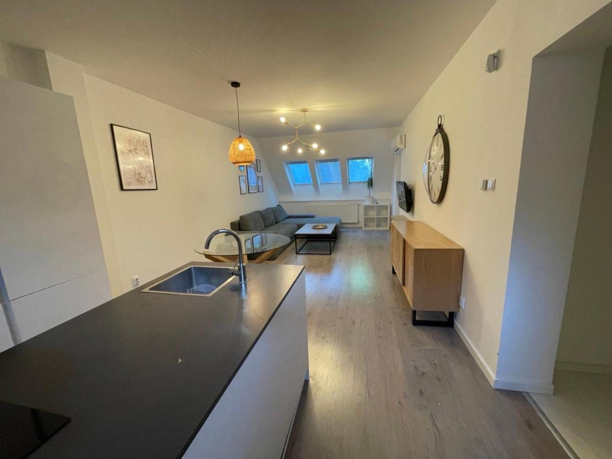 Gabica Apartman ديبريتْسين المظهر الخارجي الصورة