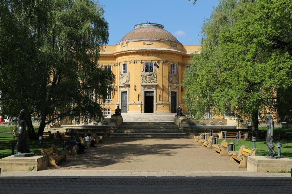 Gabica Apartman ديبريتْسين المظهر الخارجي الصورة